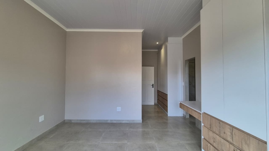 4 Bedroom Property for Sale in Country Club Western Cape
